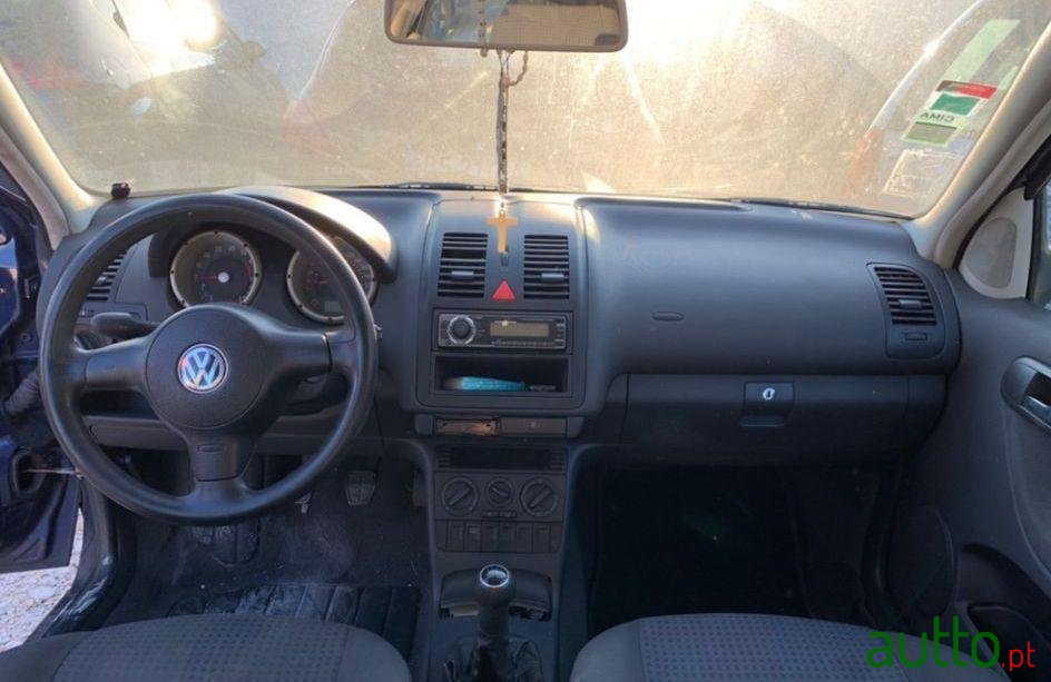 2000' Volkswagen Polo photo #2