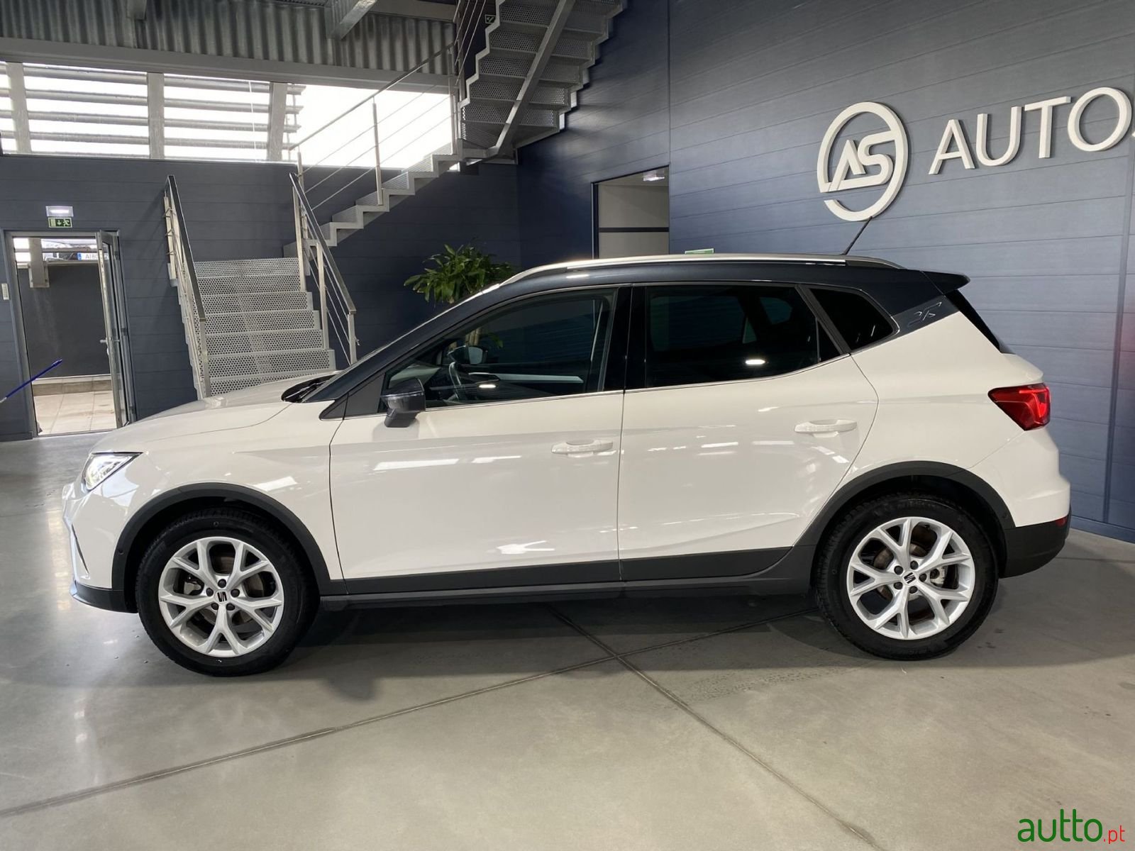 2022' SEAT Arona photo #2