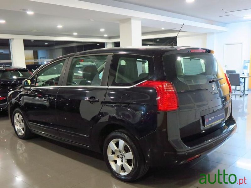 2014' Peugeot 5008 photo #5