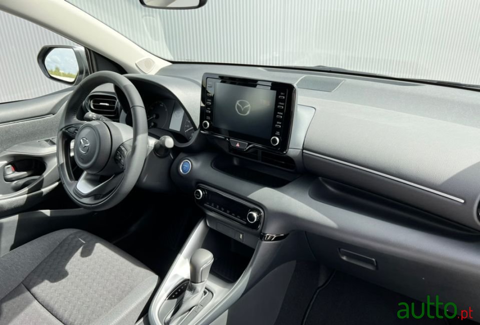 2022' Mazda 2 photo #3