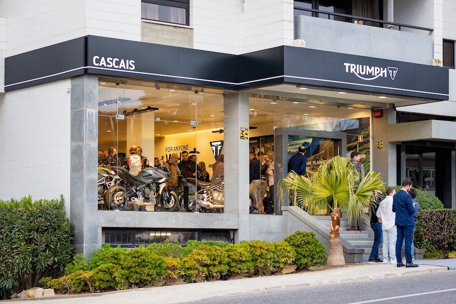 Triumph inaugura concessionário oficial em Cascais