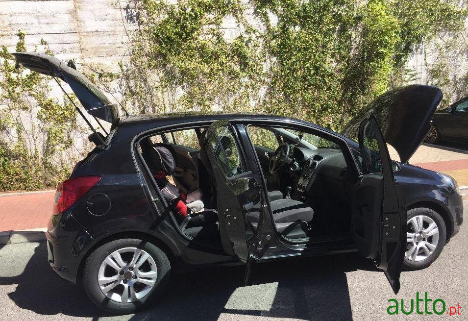 2014' Opel Corsa 1.3 Cdti Go! 88G photo #1