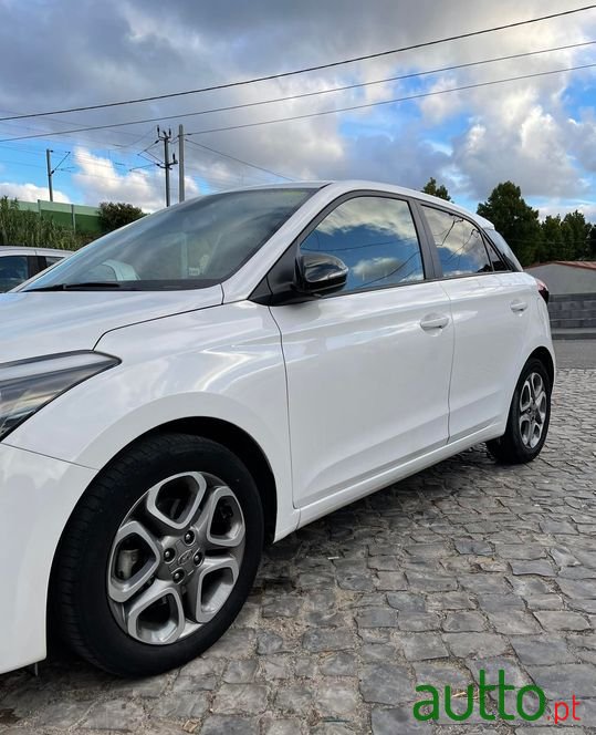 2019' Hyundai i20 photo #4