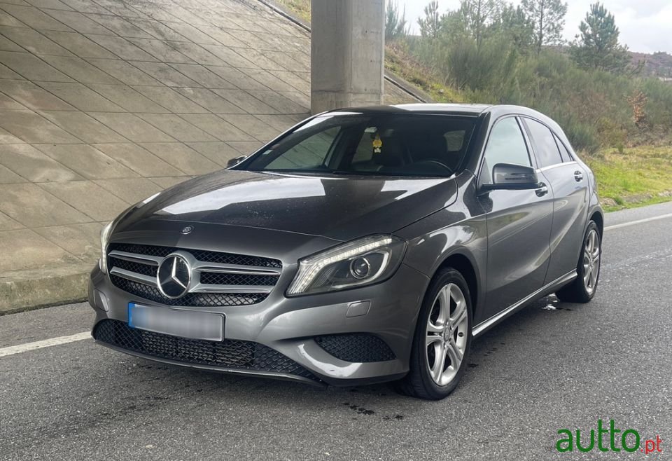 2014' Mercedes-Benz A-200 photo #1