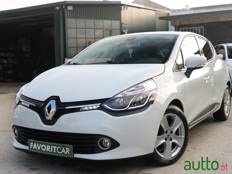 2016' Renault Clio photo #1