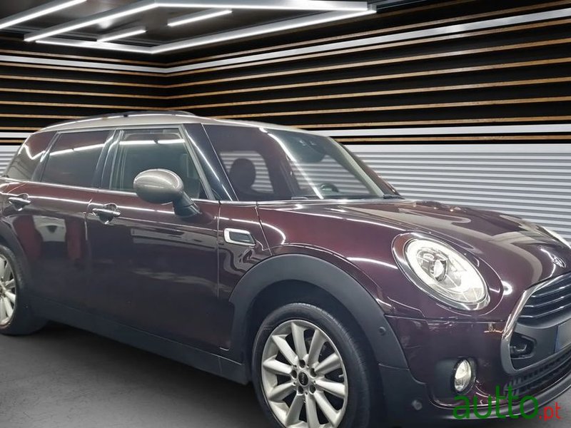 2018' MINI Clubman One D Auto photo #2