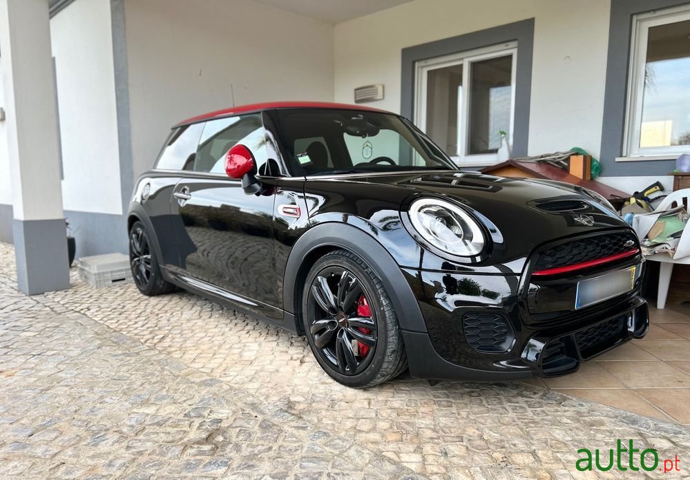 2016' MINI John Cooper Works photo #2