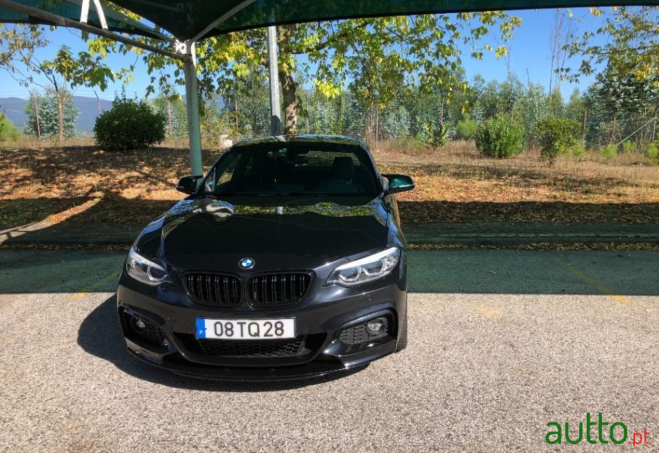 2017' BMW 225 photo #2