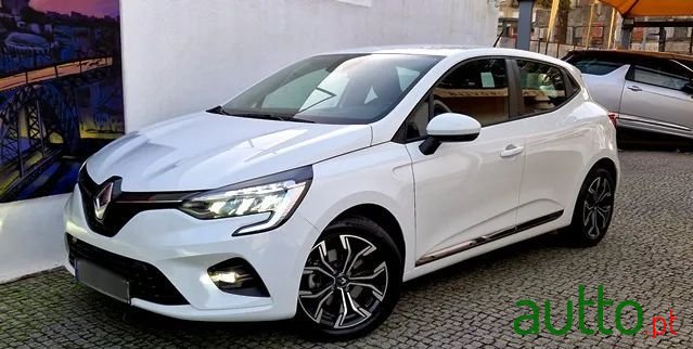2021' Renault Clio photo #1