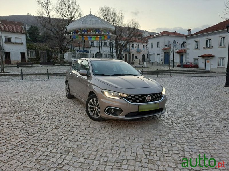 2020' Fiat Tipo 1.6 M-Jet S-Design photo #2