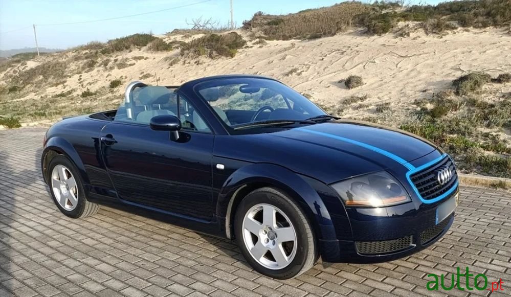 2002' Audi TT Roadster photo #1