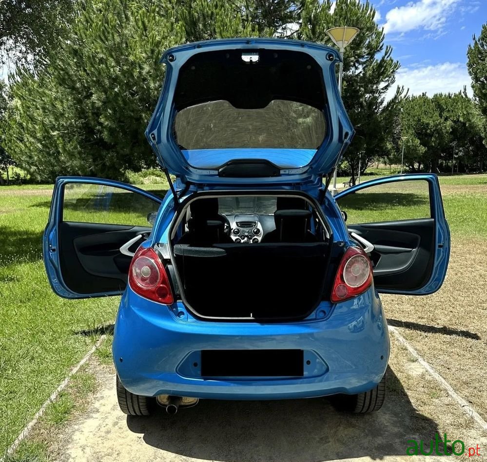 2010' Ford Ka 1.2 Titanium X photo #5