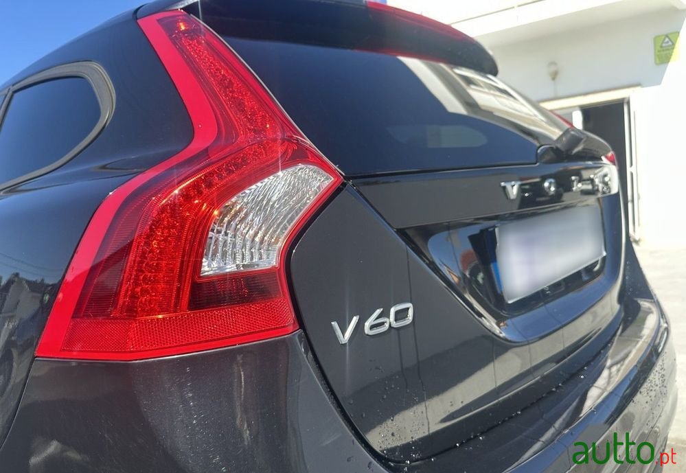 2014' Volvo V60 photo #6