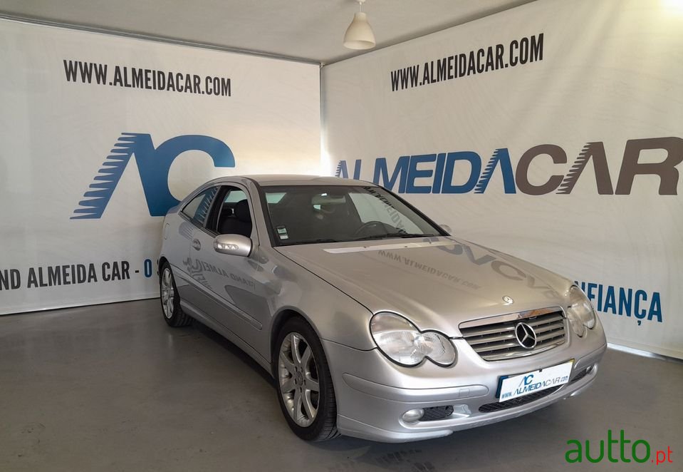 2001' Mercedes-Benz C-220 photo #1