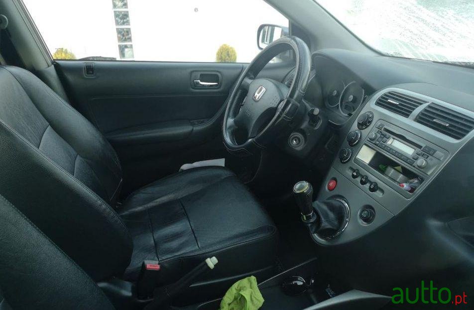 2005' Honda Civic 1.7 Cdti Exclusive photo #2