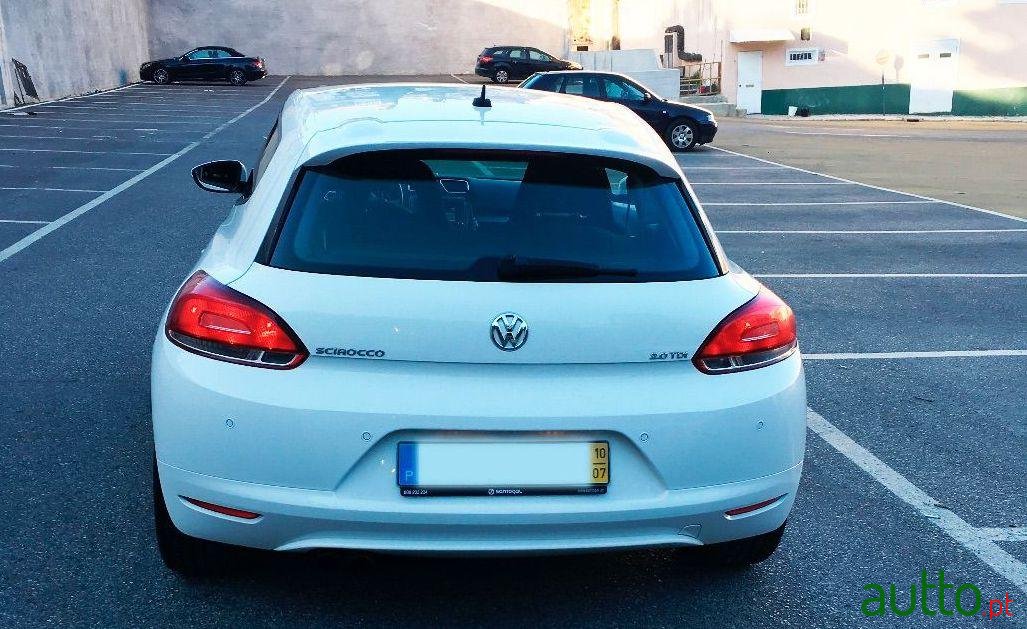 2010' Volkswagen Scirocco 2.0 Tdi photo #4
