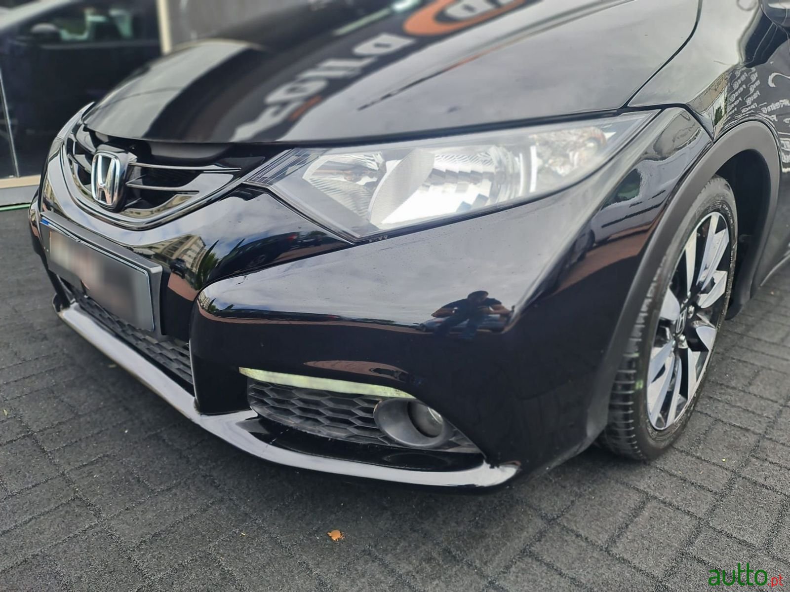 2014' Honda Civic Tourer photo #2