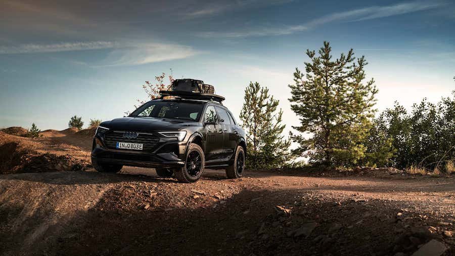 Do Dakar para a estrada: Audi cria edição especial Q8 e-tron edition Dakar