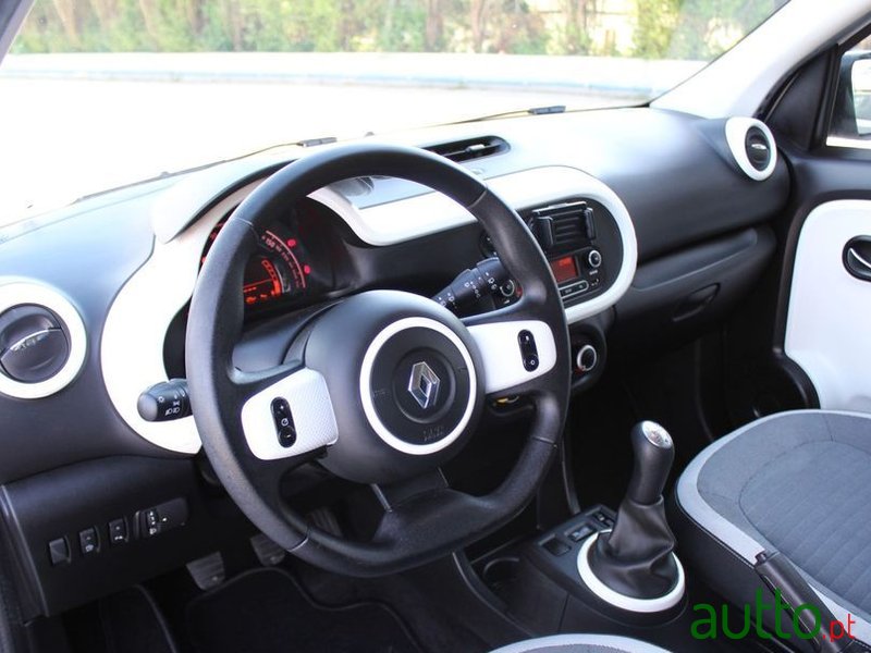 2019' Renault Twingo photo #6