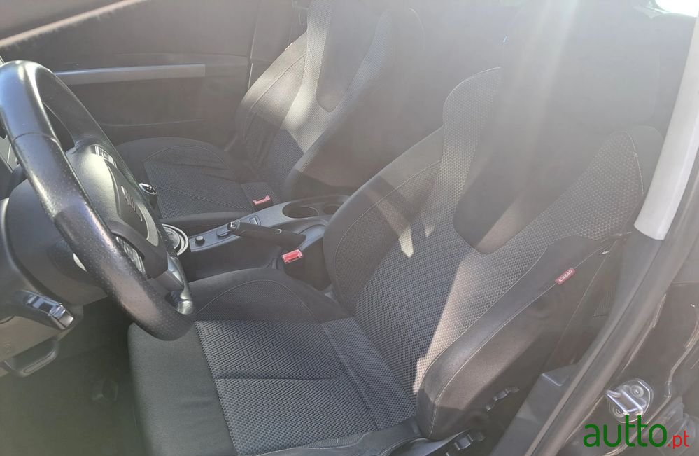 2010' SEAT Leon 1.6 Tdi Sport photo #6