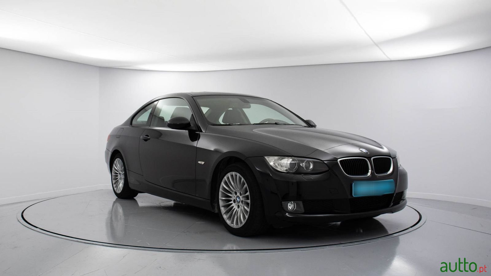 2008' BMW 320 photo #3