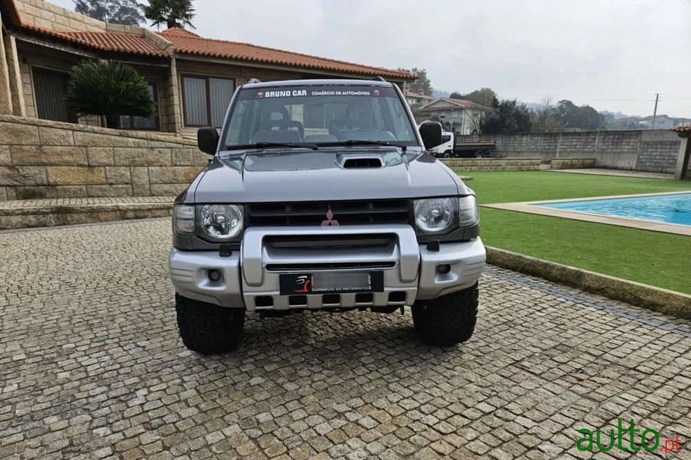 1998' Mitsubishi Pajero 2.8 Td Gls photo #2