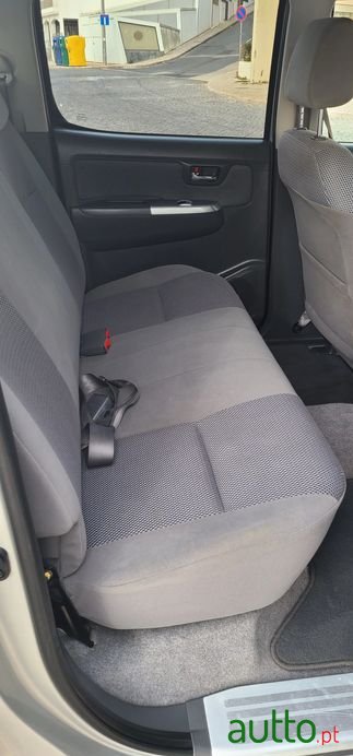 2013' Toyota Hilux photo #4