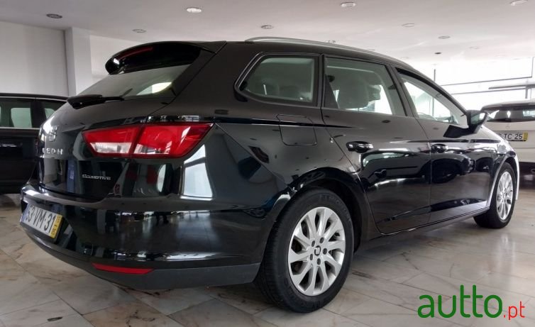 2015' SEAT Leon St photo #3