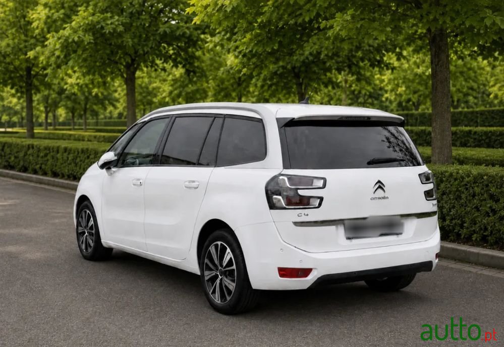 2018' Citroen C4 Grand Picasso photo #3