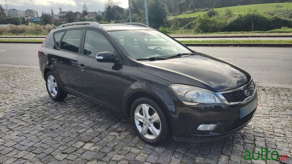 2010' Kia Ceed Sw photo #4