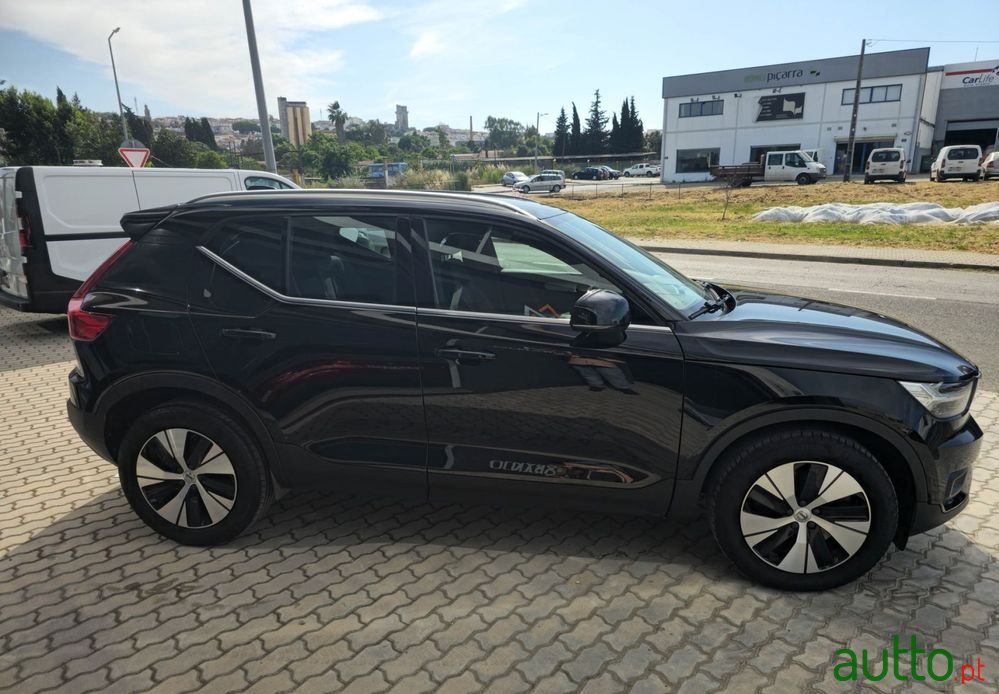 2021' Volvo Xc 40 photo #4