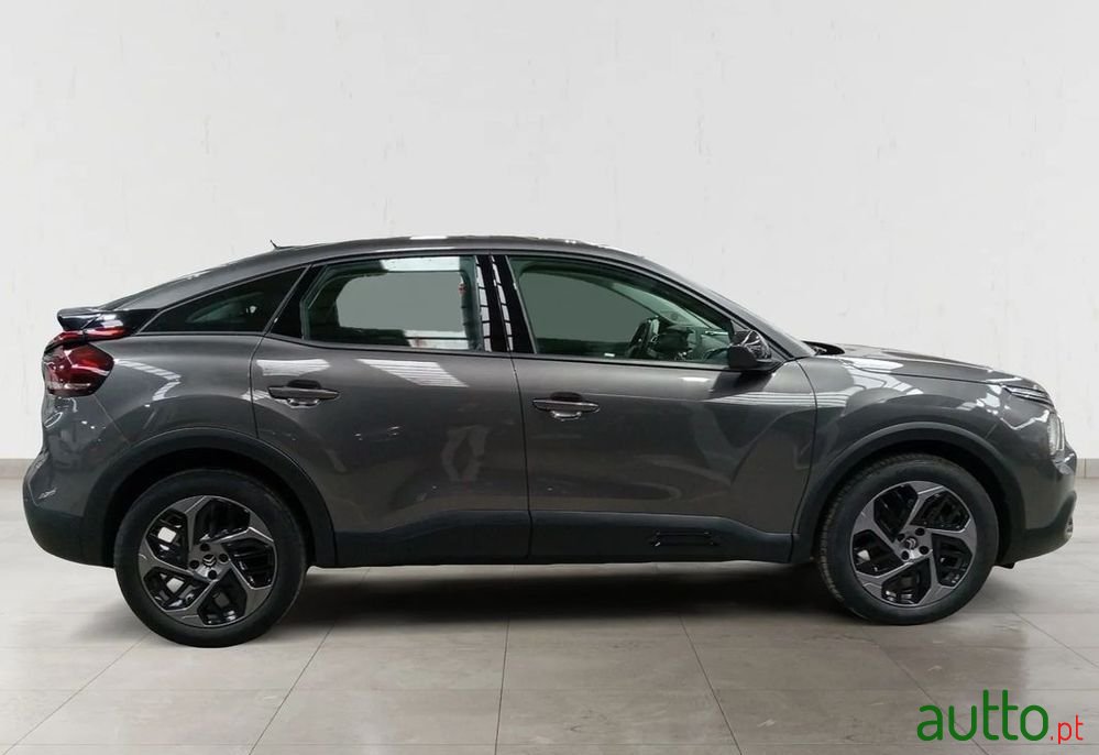 2022' Citroen C4 photo #6