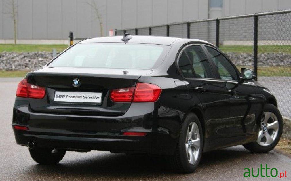 2015' BMW 320 D photo #2