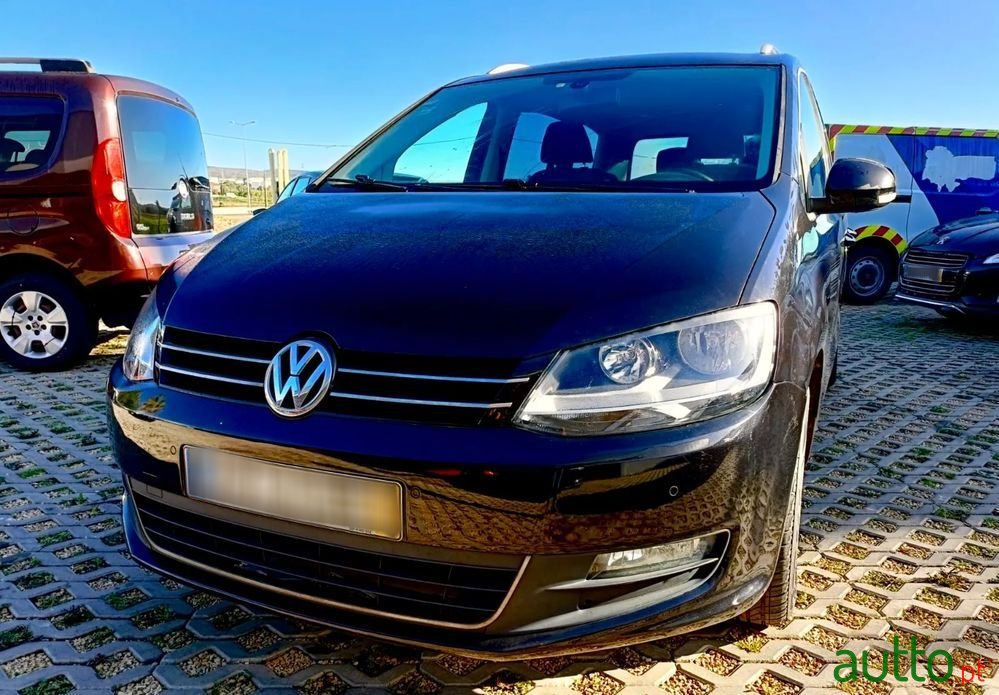 2010' Volkswagen Sharan photo #5