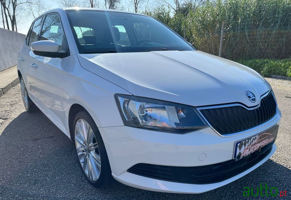 2015' Skoda Fabia 1.4 Tdi Style photo #1