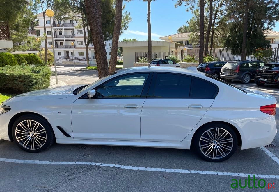 2017' BMW 525 photo #5