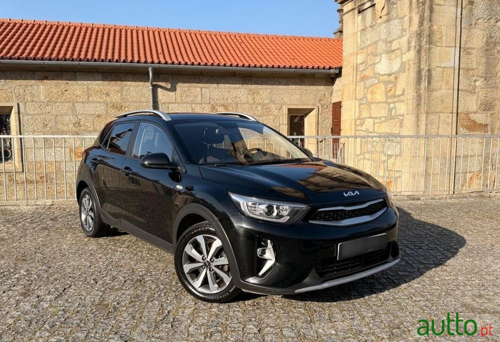2022' Kia Stonic 1.2 Dynamic photo #3