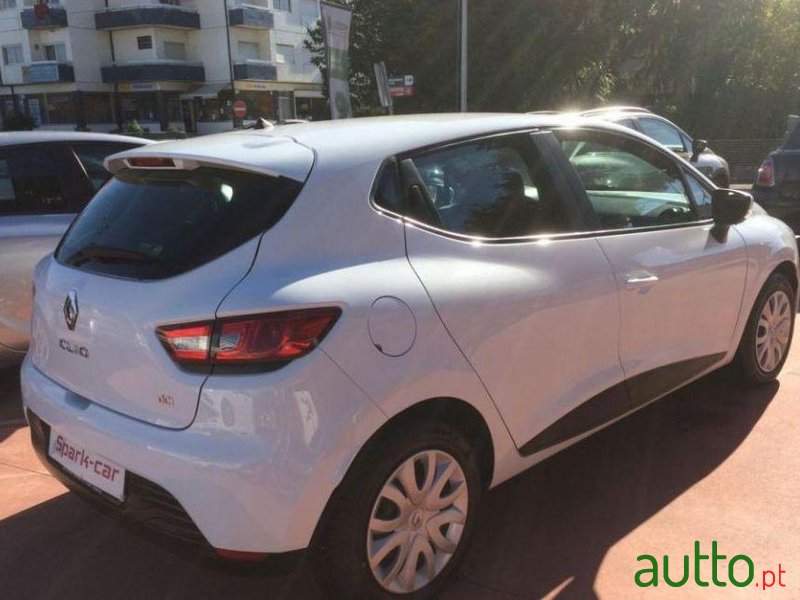 2013' Renault Clio 1.5 Dci Confort photo #2