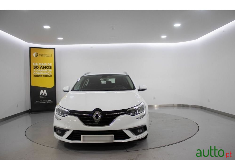 2019' Renault Megane Grand Coupe photo #2