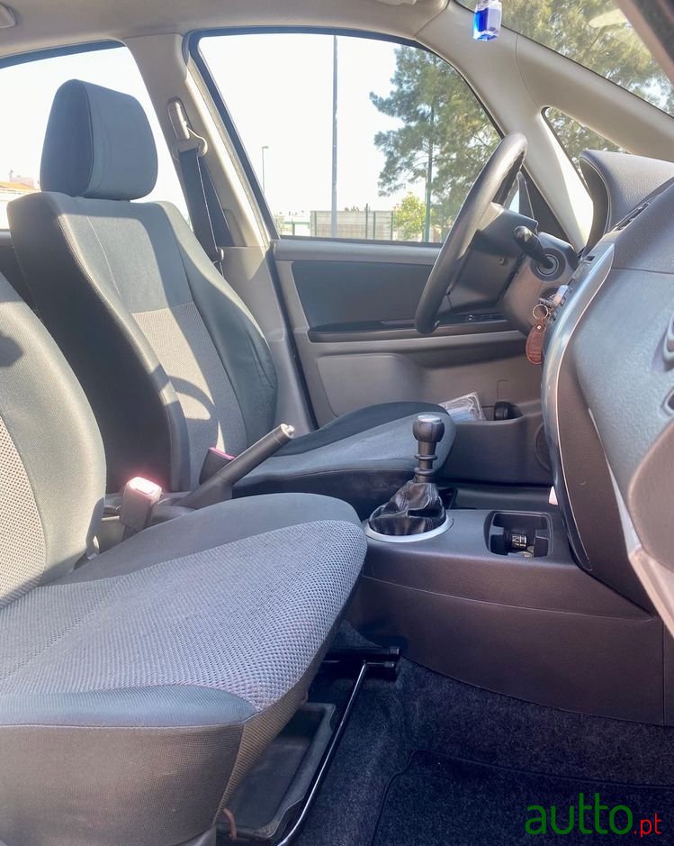 2007' Suzuki SX4 photo #4