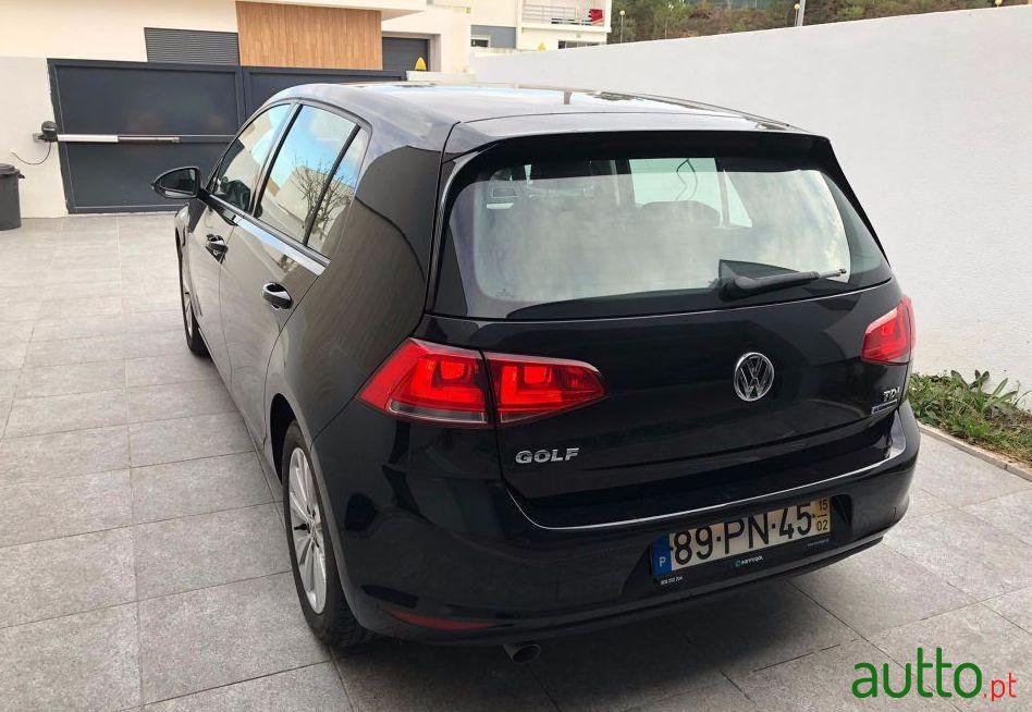 2015' Volkswagen Golf photo #1