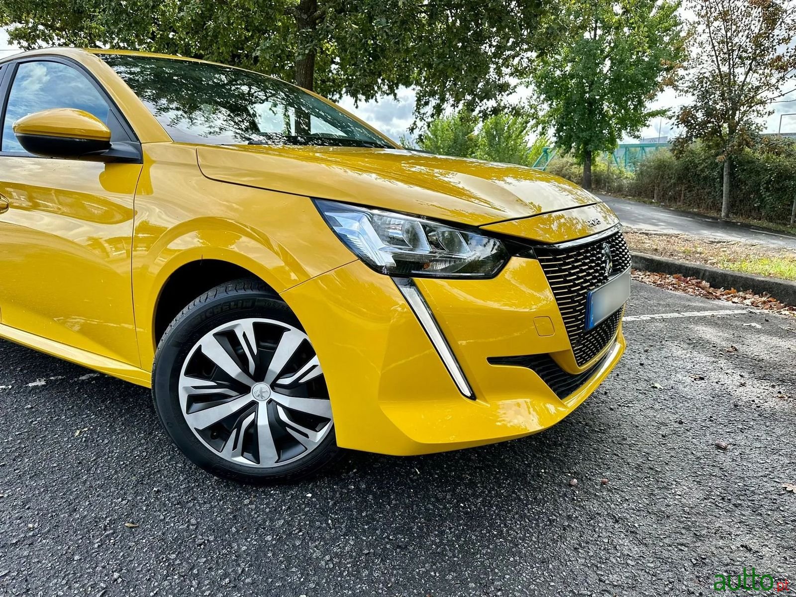 2019' Peugeot 208 photo #2