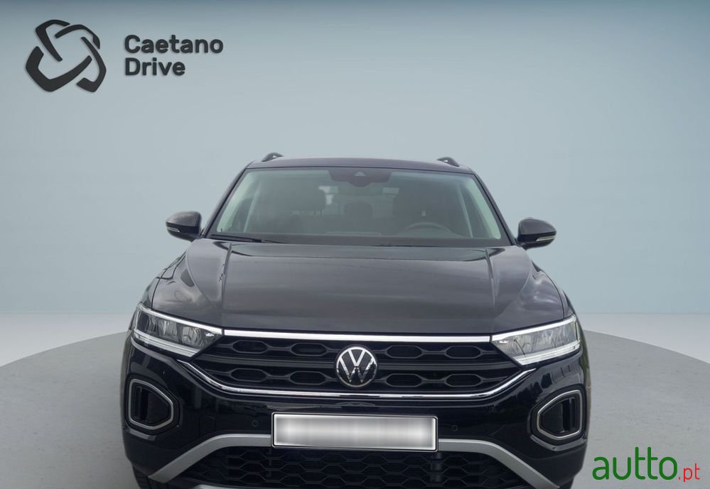 2024' Volkswagen T-Roc 1.0 Tsi Life photo #2