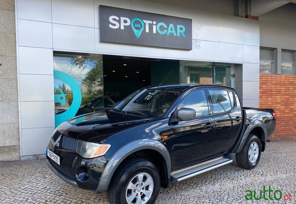 2008' Mitsubishi L200 photo #1