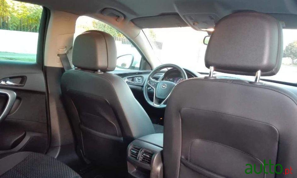 2014' Opel Insignia S/S Cosmo photo #2