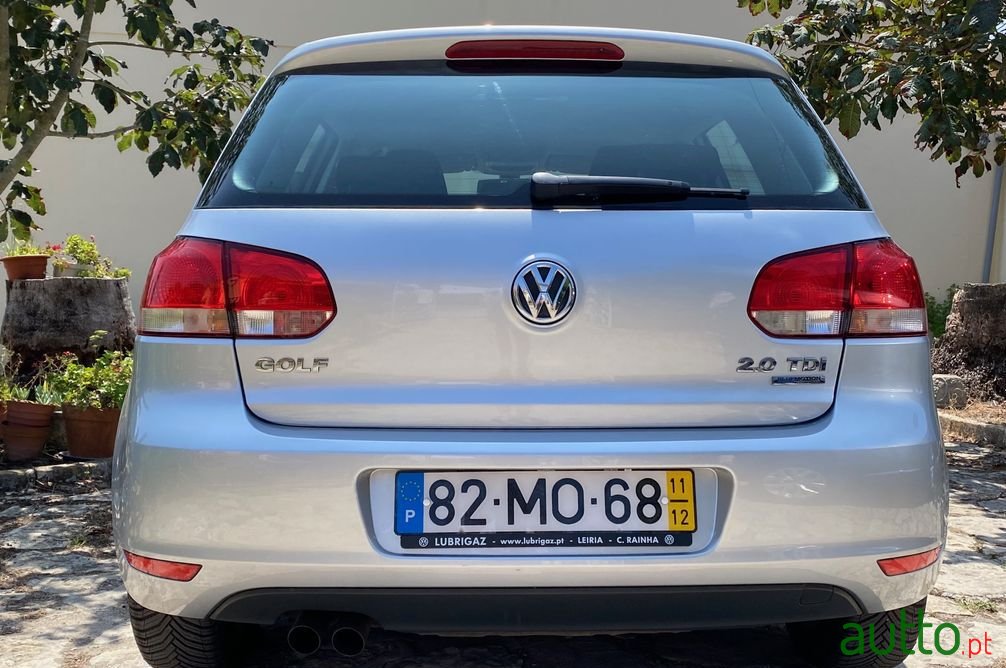 2011' Volkswagen Golf photo #4