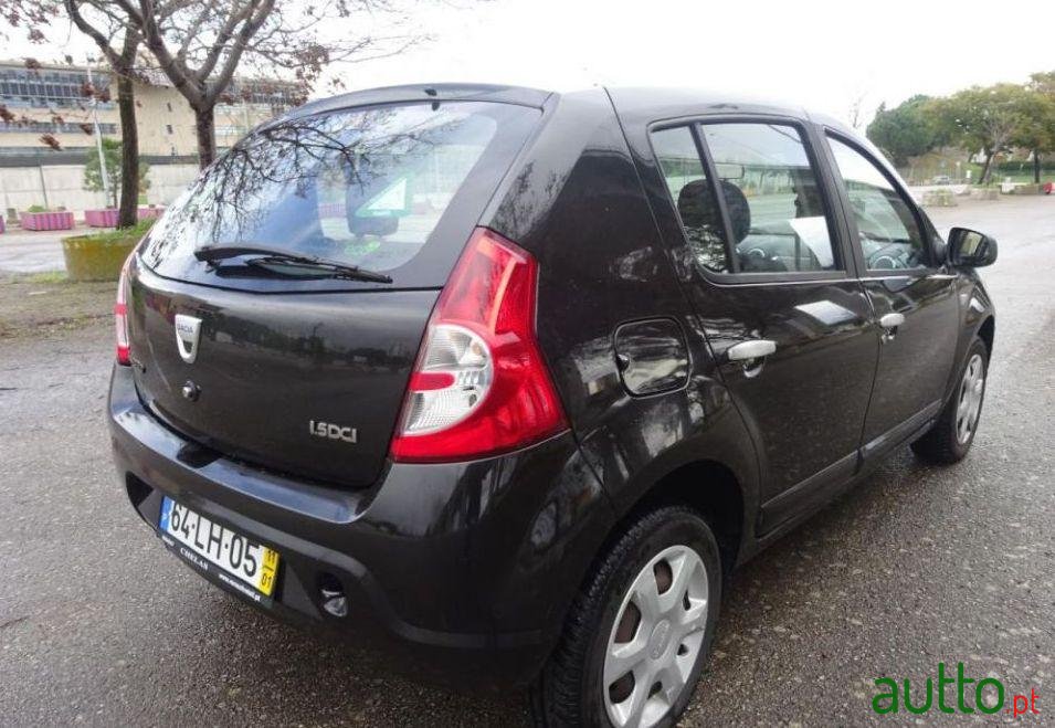 2011' Dacia Sandero 1.5 Dci Confort photo #1