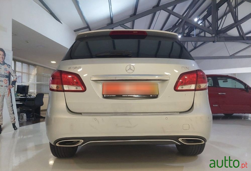 2015' Mercedes-Benz Classe B Cdi Urban photo #5