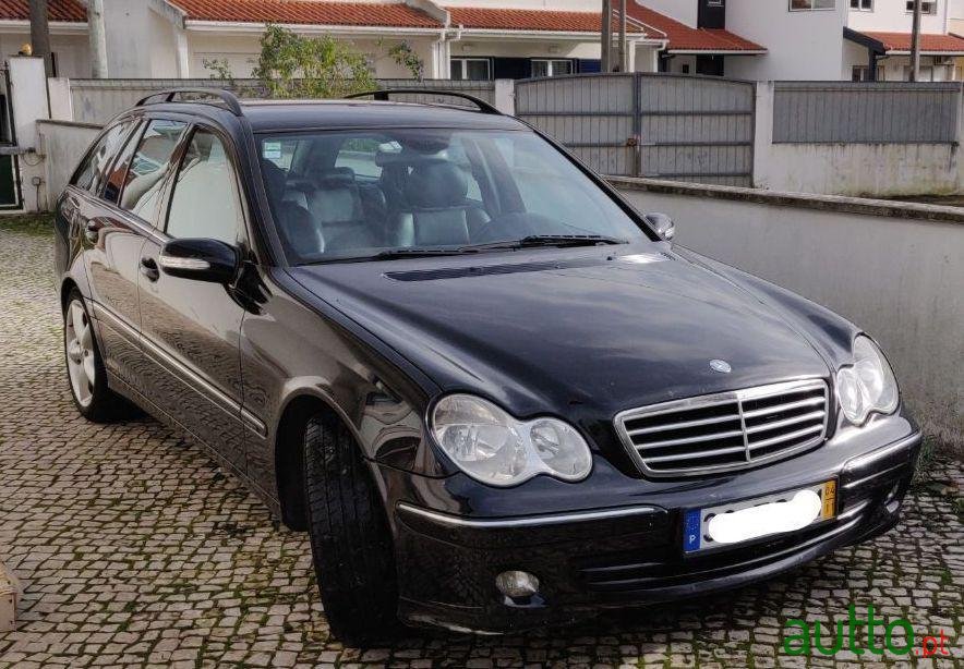 2004' Mercedes-Benz C-220 Advangard photo #3