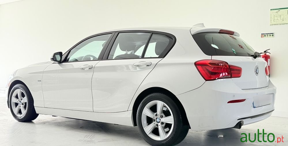 2018' BMW Série 1 D Line photo #6